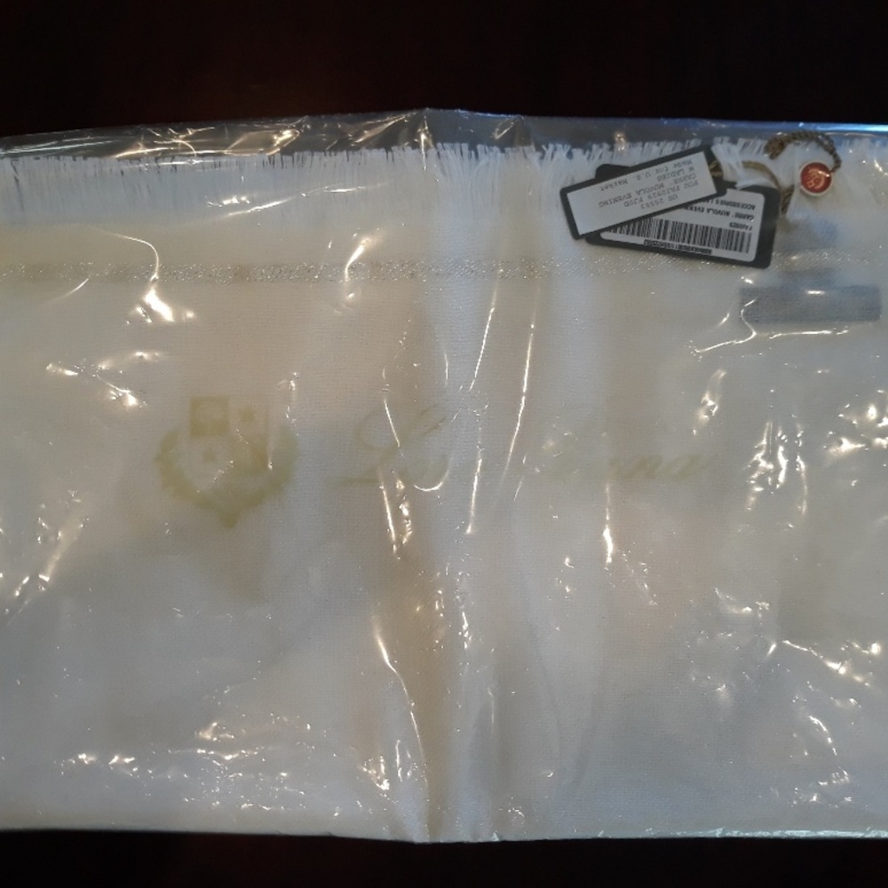 Loro Piana Cashmere Scarf (Brand NEW)